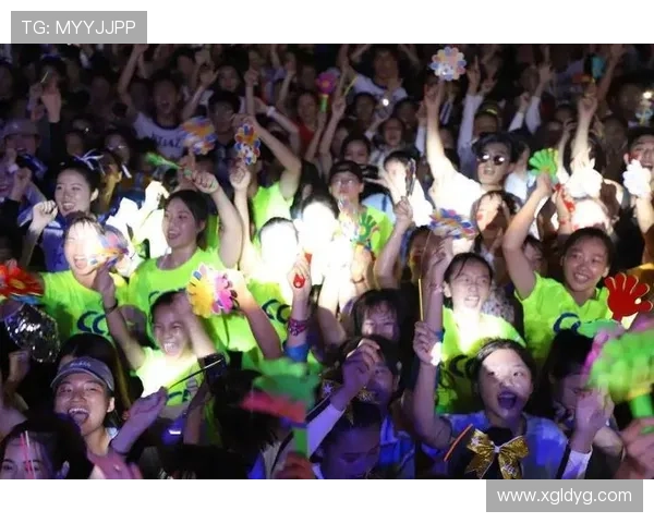 球迷晚会怀旧篇章唤醒共同记忆携手重温热血岁月时光难忘瞬间汇聚